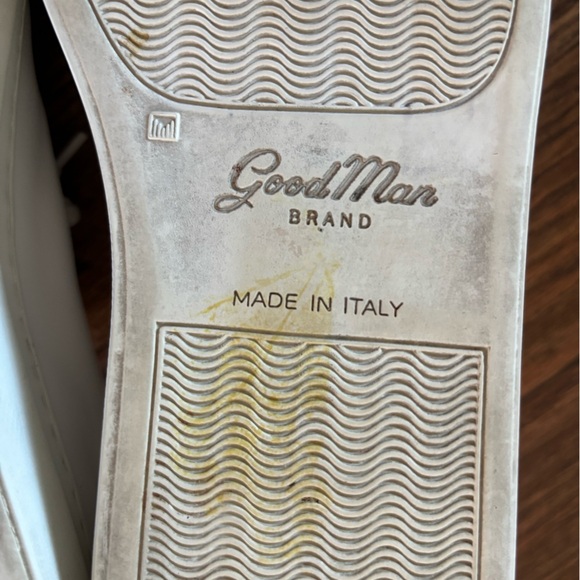 GOOD MAN BRAND
EDGE LO-TOP SNEAKER: MONO
Responsible Nappa Leather - Picture 9 of 13